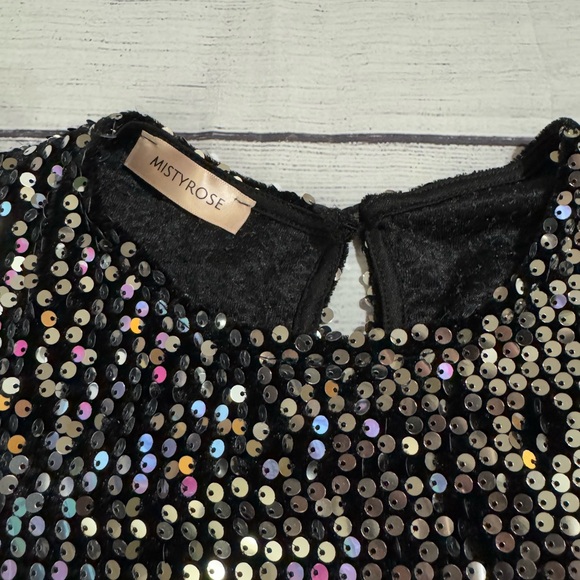 Black Sequin Women’s Top - Picture 2 of 6